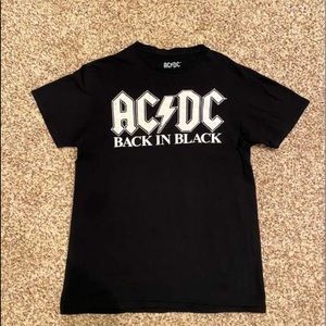 *New* AC/DC Back in Black T-Shirt